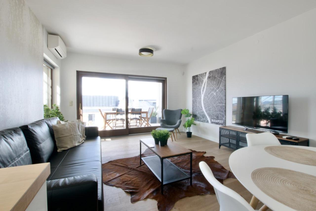 Penthouse Apartment By Hi5 -At The Top Of Budapest Exterior foto